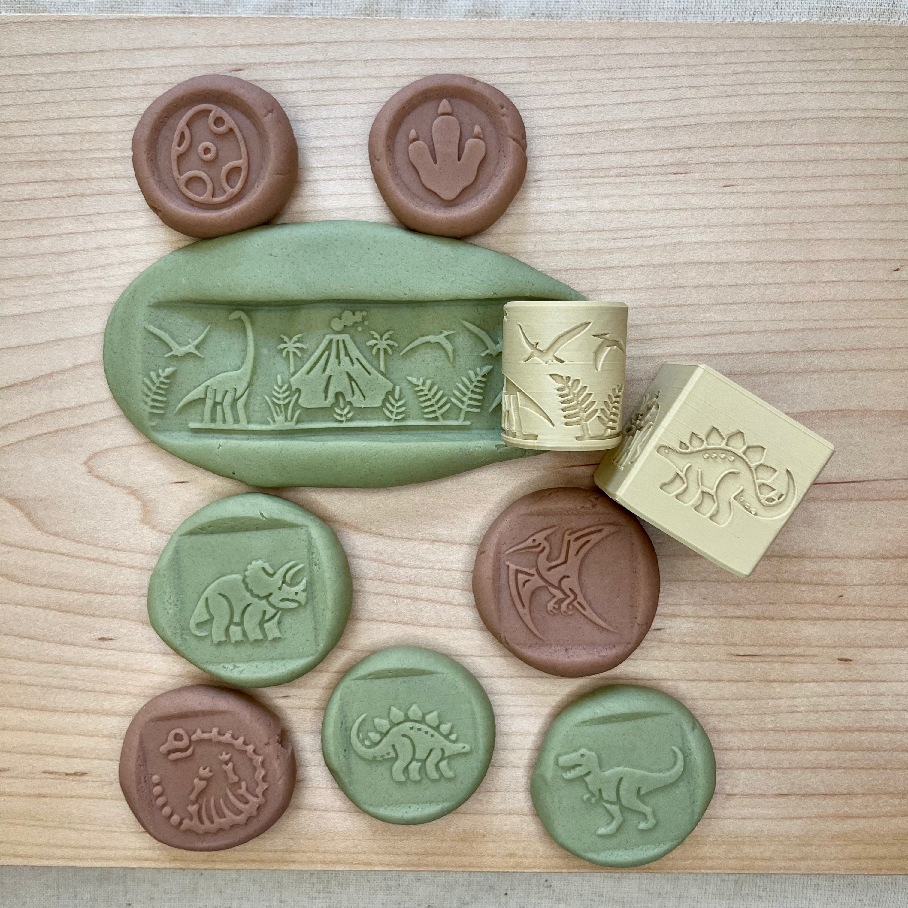 Dinosaur 2-in-1 Cube Stamp and Roller 🦖🦕